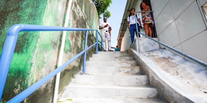 prefeitura-do-recife-entrega-mais-duas-escadarias-requalificadas-no-corrego-do-jenipapo