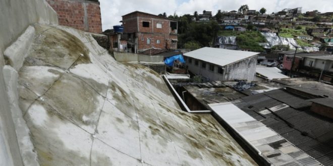 prefeitura-do-recife-entrega-quinta-contencao-de-encosta-no-bairro-de-passarinho