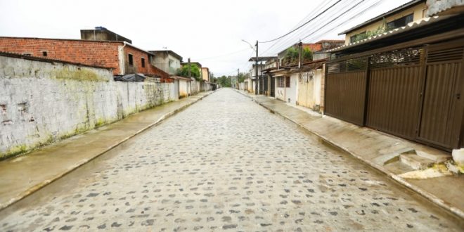 rua-tinindo:-prefeitura-do-recife-entrega-duas-vias-e-autoriza-obra-em-mais-quatro