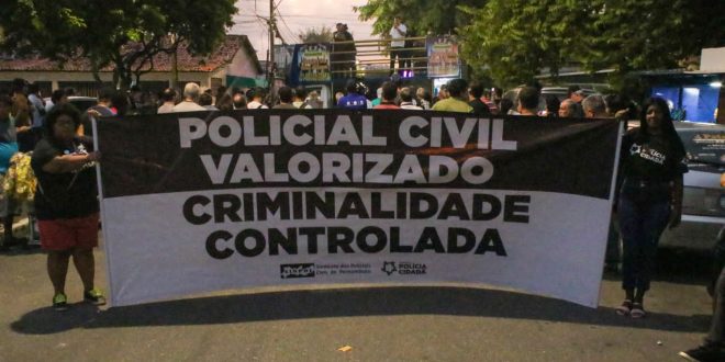 policiais-civis-decidem-por-adiamento-da-passeata-para-o-dia-da-reuniao-com-o-governo