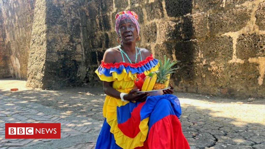 ‘sou-patrimonio-historico,-mas-nao-posso-pagar-dentista’:-o-muro-que-divide-cartagena,-a-cidade-mais-turistica-da-colombia