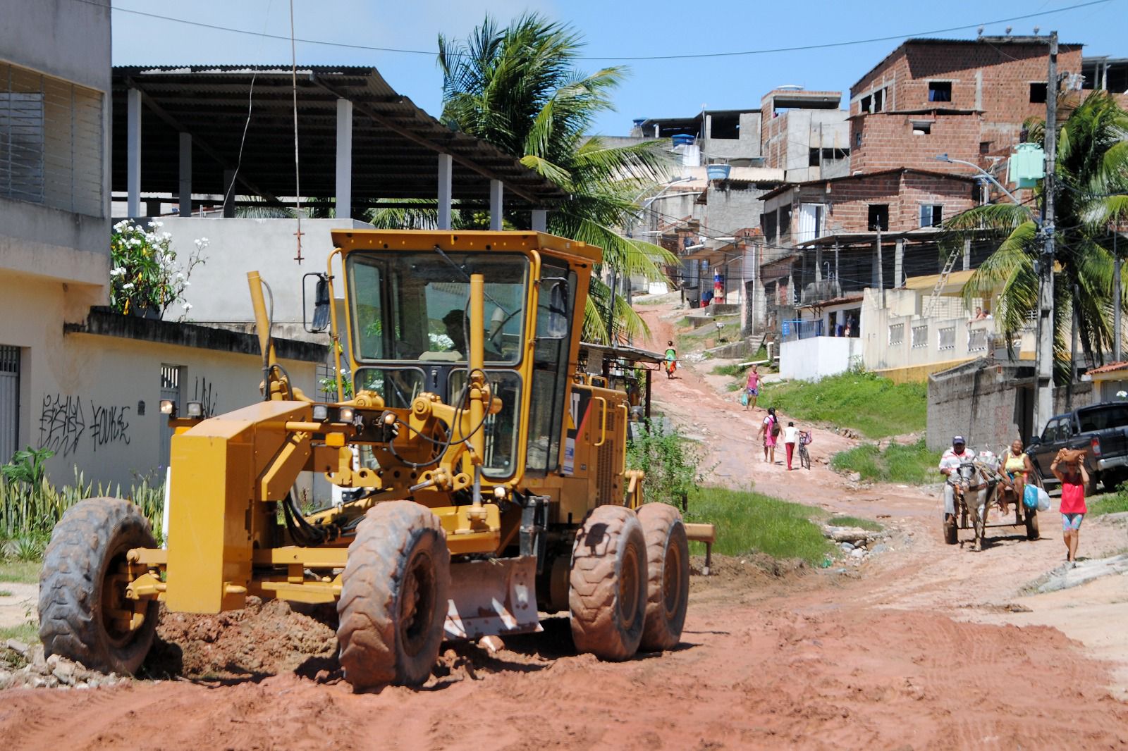 prefeitura-do-cabo-realiza-melhorias-em-ruas-das-comunidades-jaqueira-e-mangueirinha,-em-gaibu