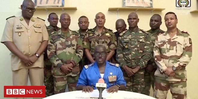 militares-do-niger-anunciam-golpe-de-estado-na-tv