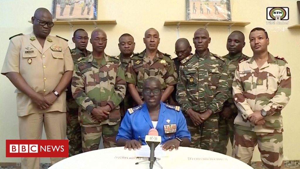 militares-do-niger-anunciam-golpe-de-estado-na-tv