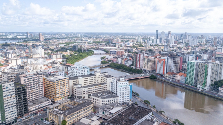 recife-encerra-primeiro-semestre-de-2023-com-saldo-de-6.363-novos-empregos-com-carteira-assinada