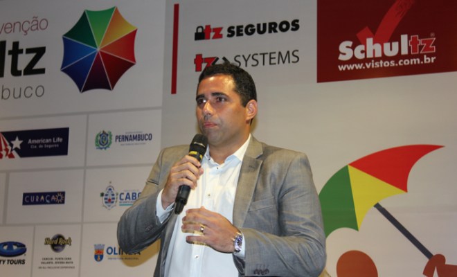 no-cabo,-empresarios-e-comerciantes-querem-a-volta-de-moshe-caminha-para-desenvolvimento-economico