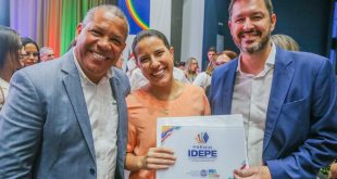 keko-do-armazem,-recebe-premio-referente-ao-idepe.-educacao-do-cabo-alcancou-a-1a-colocacao