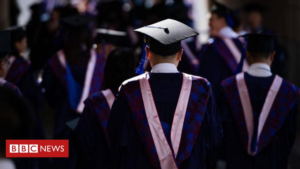 desempregados-e-exaustos:-os-jovens-chineses-que-estao-voltando-para-a-casa-dos-pais