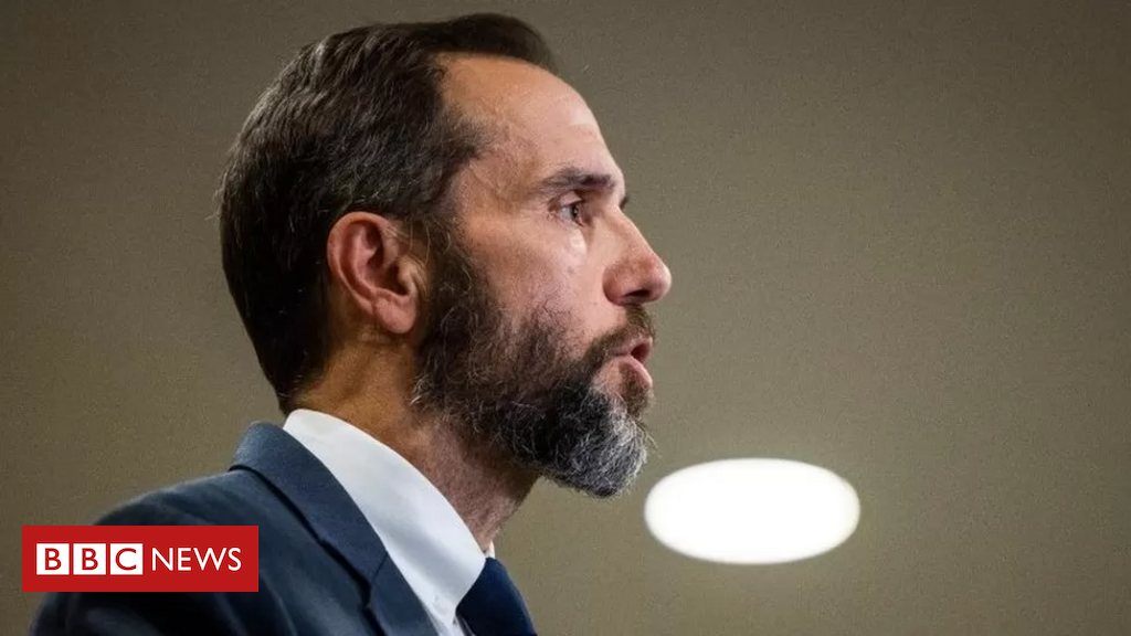 quem-e-o-promotor-que-ja-investigou-crimes-de-guerra-e-indiciou-trump-em-40-acusacoes