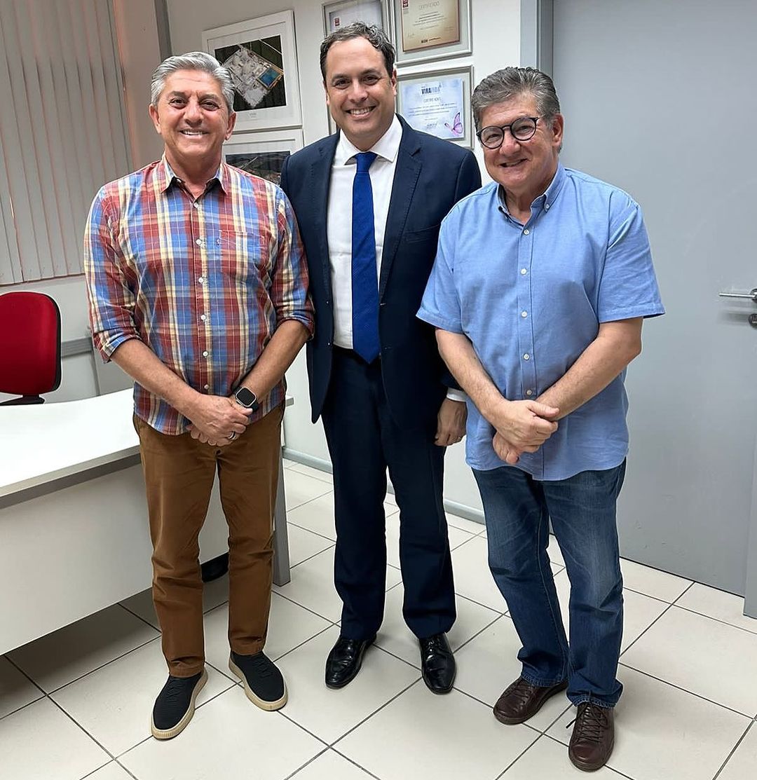 prefeito-de-brejo-da-madre-de-deus-apresenta-projeto-do-1o-festival-do-morango