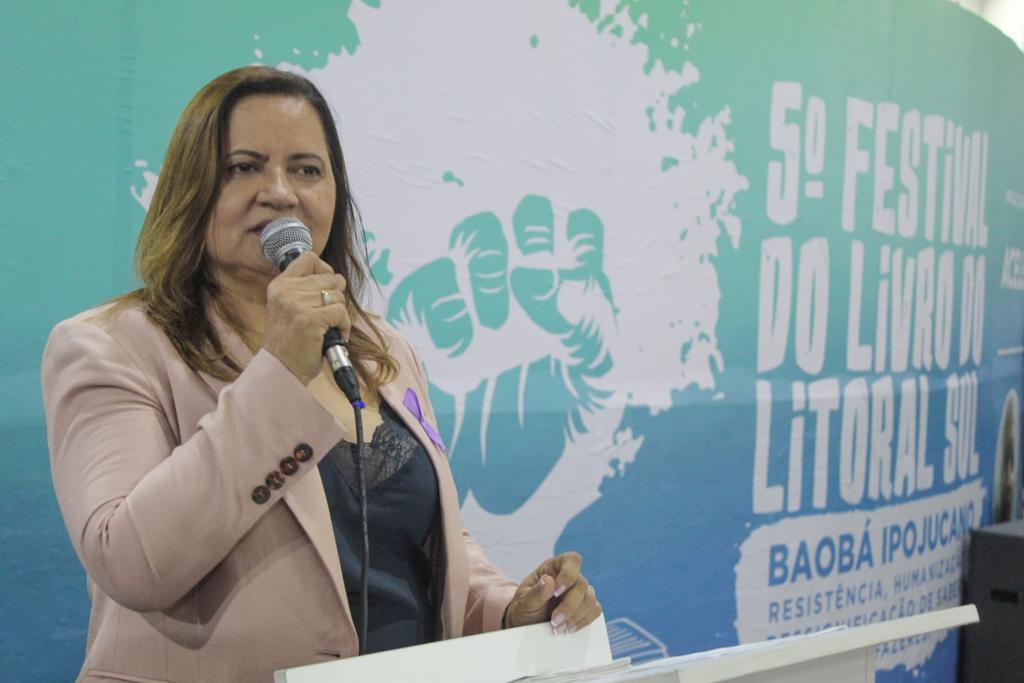 prefeita-do-ipojuca,-celia-sales,-abre-5°-festival-do-livro-do-litoral-sul