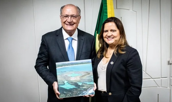 prefeita-de-ipojuca-busca-recursos-em-brasilia-para-projetos-prioritarios-do-municipio