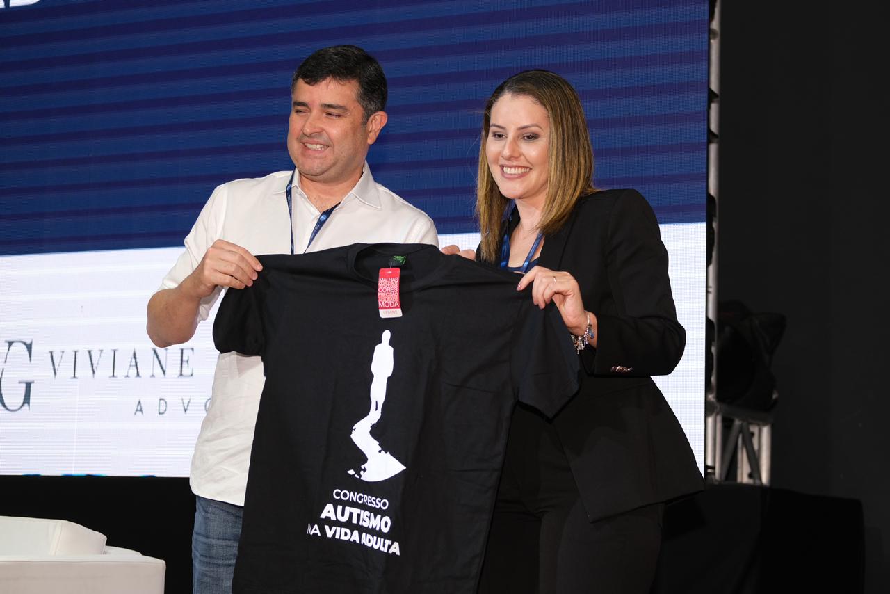 eduardo-da-fonte-participa-do-primeiro-congresso-autista-na-vida-adulta