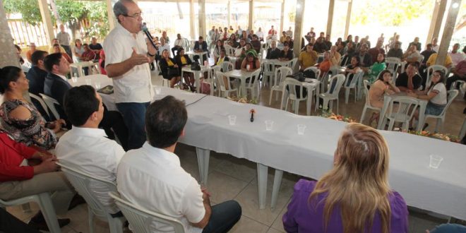 mano-medeiros-se-reune-com-mais-de-200-pastores-do-jaboatao