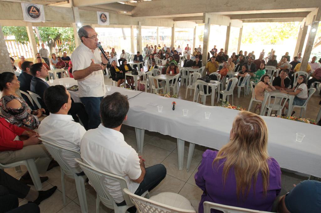 mano-medeiros-se-reune-com-mais-de-200-pastores-do-jaboatao