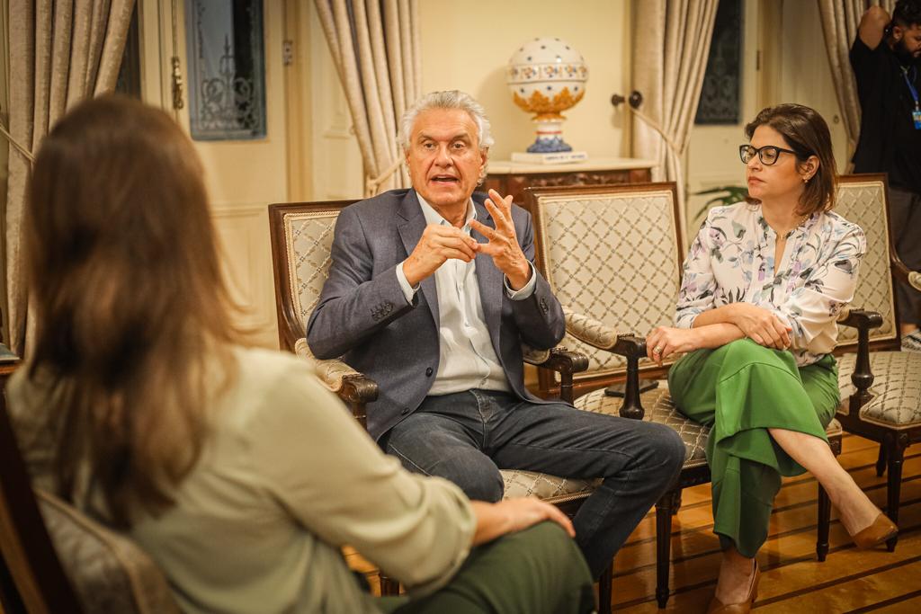 governadora-raquel-lyra-recebe-o-governador-de-goias,-ronaldo-caiado,-no-palacio-do-campo-das-princesas
