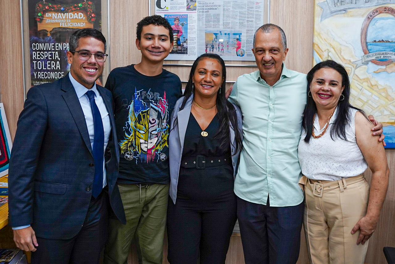 jarbas-filho-pede-que-compaz-tenha-mais-acoes-e-profissionais-capacitados-para-criancas-com-autismo