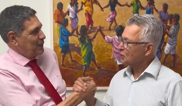 joao-paulo-recebe-elias-gomes-em-seu-gabinete-e-enfatiza:-“meu-sonho-e-que-voce-se-torne-um-futuro-militante-do-pt”