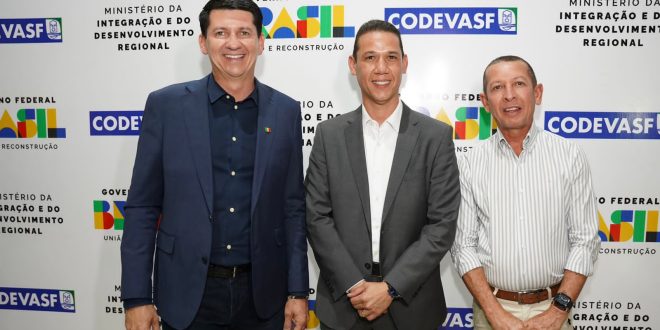 em-posse-de-novo-superintendente,-simao-durando-reafirma-relacao-de-parceria-com-a-codevasf