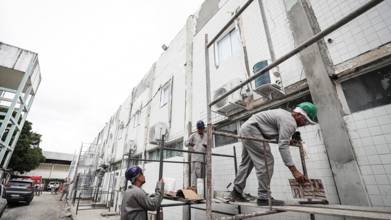 prefeitura-do-recife-inaugura-novas-instalacoes-da-maternidade-professor-barros-lima