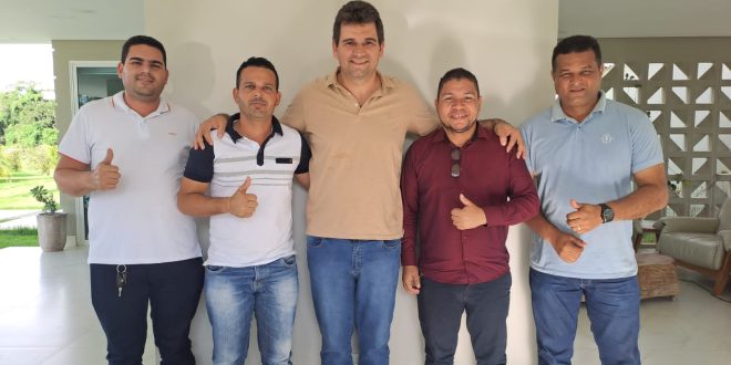 podemos-pe-fecha-com-silvio-da-loterica-para-prefeito-de-itaquitinga-em-2024