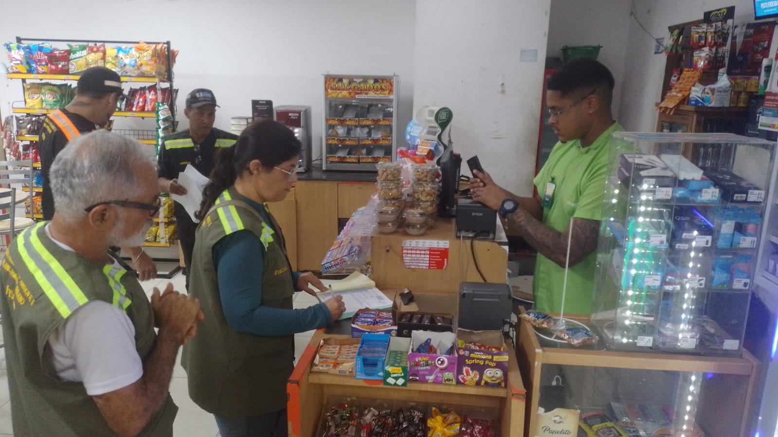 olinda-realiza-“operacao-combate-de-poluicao-sonora”-em-bares,-restaurantes-e-postos-de-gasolina
