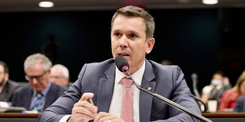 felipe-carreras-diz-que-uma-mulher-pode-ser-o-nome-do-psb-na-disputa-pela-prefeitura-do-cabo