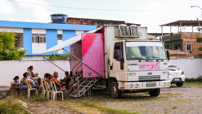 em-setembro,-recife-tera-mais-de-1,6-mil-exames-gratuitos-no-mamografo-movel