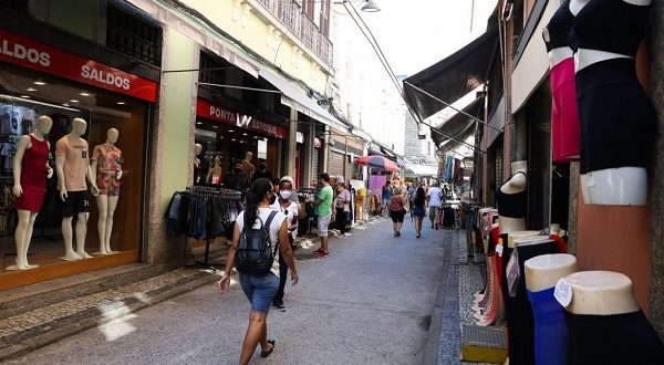 comercio-do-recife-funcionara-em-horario-especial