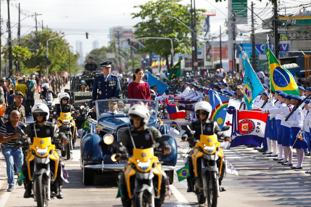 governadora-raquel-lyra-participa-do-desfile-civico-militar-em-homenagem-a-independencia-do-brasil