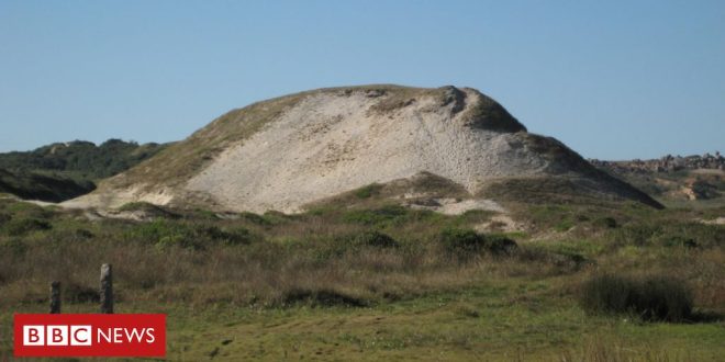 sambaquis:-as-descobertas-sobre-as-monumentais-construcoes-de-8-mil-anos-no-litoral-do-brasil