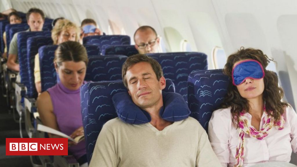 como-dormir-melhor-em-voos-longos,-segundo-especialista-em-saude-do-sono