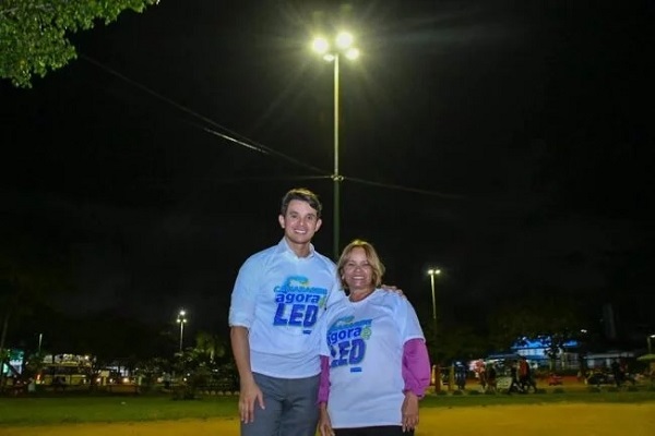 programa-“camaragibe-agora-e-led”-contemplara-toda-a-cidade-com-nova-iluminacao,-garante-prefeita-nadegi-queiroz