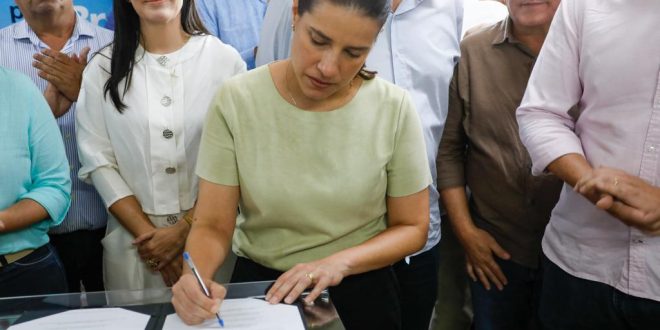 raquel-lyra-assina-ordem-de-servico-para-requalificacao-do-aeroporto-de-serra-talhada