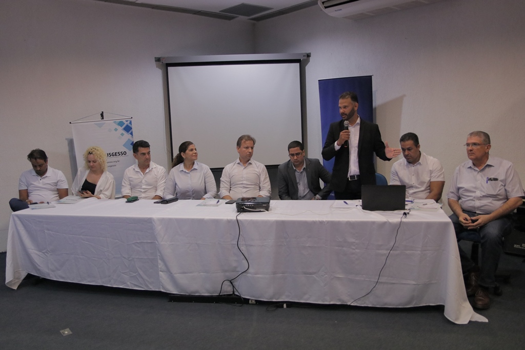 sindusgesso-promove-reuniao-com-representantes-da-copergas-e-suape