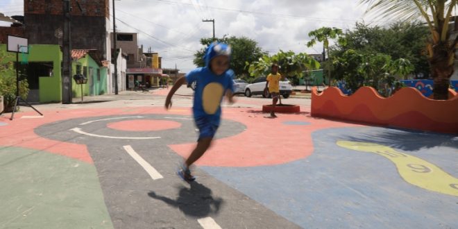 prefeitura-do-recife-entrega-acoes-de-urbanizacao-e-avanca-com-obras-de-revestimento-de-canal-no-coque