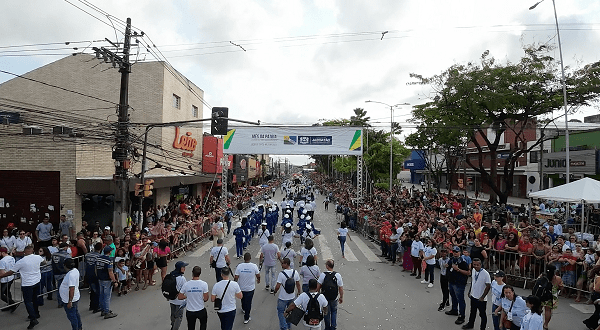 com-publico-estimado-em-12-mil-pessoas,-prefeitura-realiza-um-lindo-desfile-civico-militar-em-jaboatao-centro