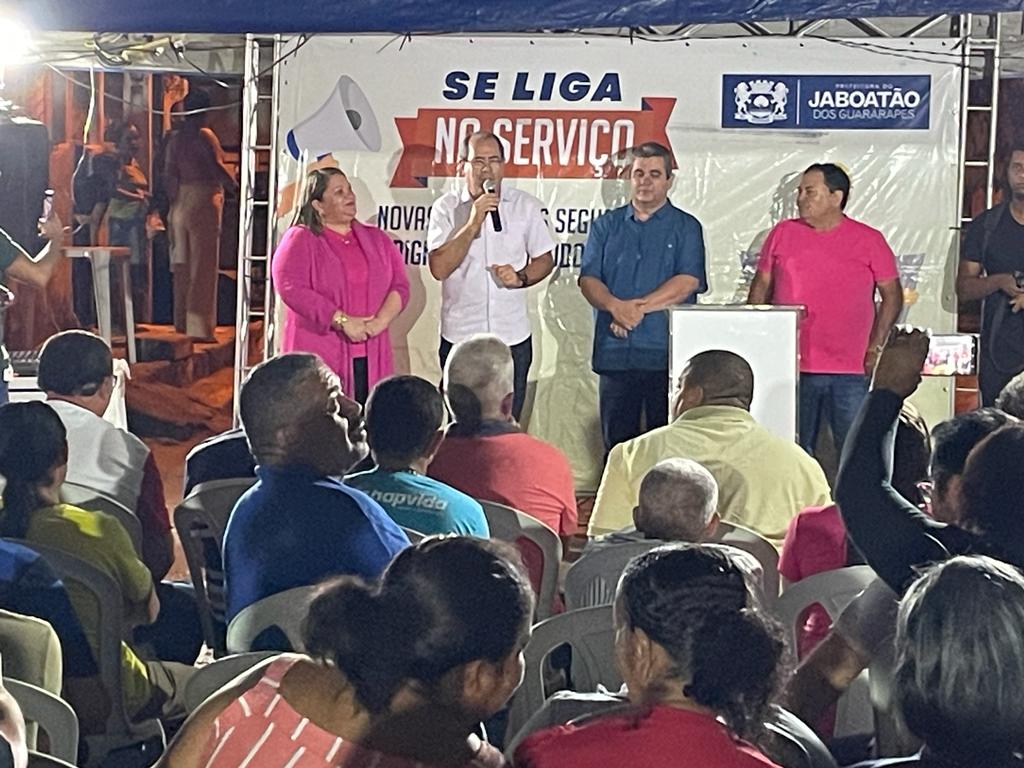 ruas-em-nova-divineia-sao-beneficiadas-com-pavimentacao