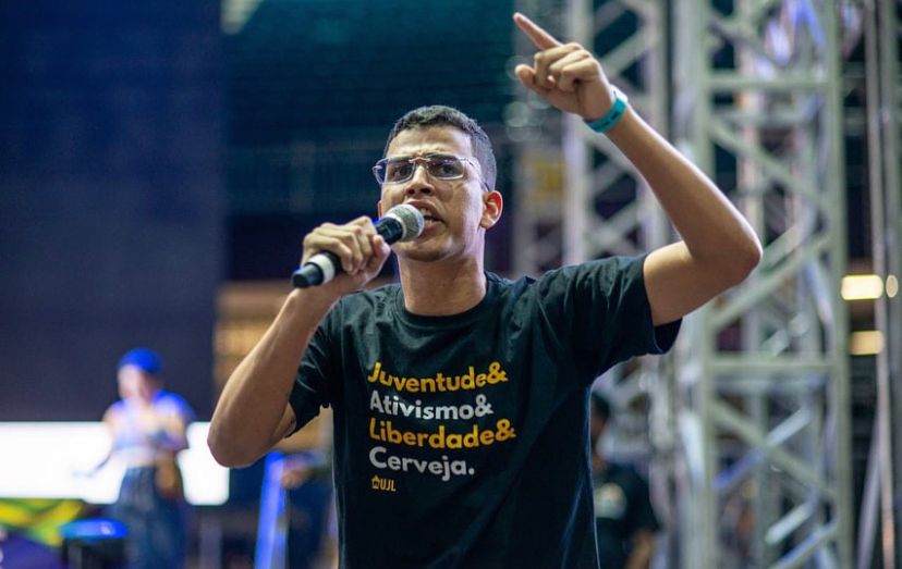 jovem-cabense-e-aprovado-na-maior-escola-de-politica-do-pais