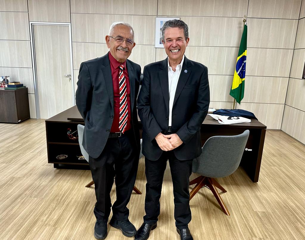 yves-ribeiro-se-reune-com-o-ministro-andre-de-paula-para-tratar-da-implantacao-do-mercado-do-pescado