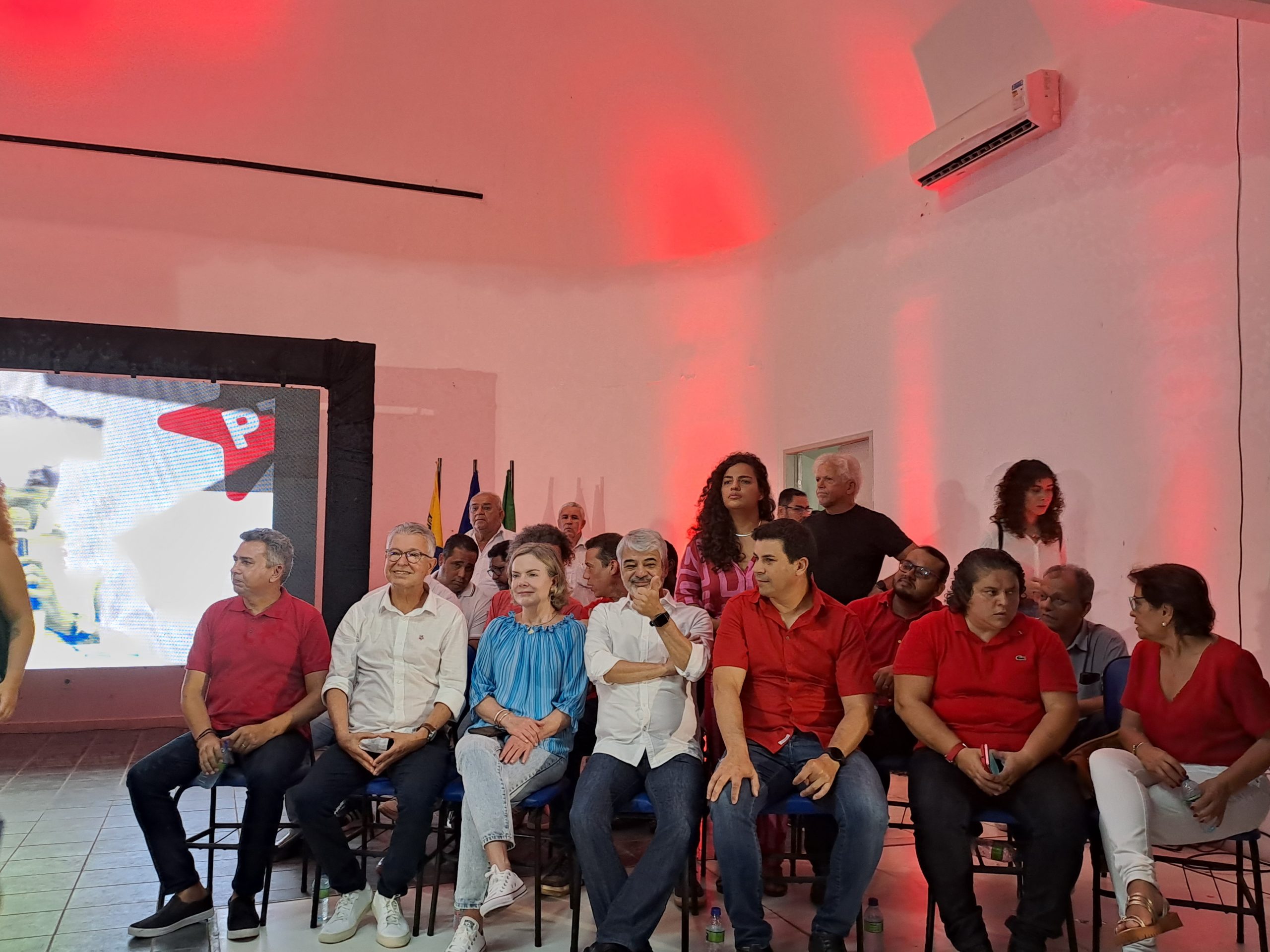 ato-de-filiacao-de-elias-gomes-e-prestigiado-por-liderancas-nacionais-do-pt