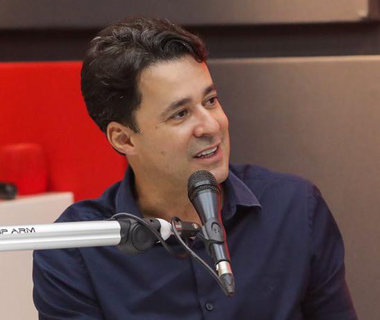 raquel-corrige-erros-do-passado-ao-baixar-o-ipva,-diz-anderson-ferreira