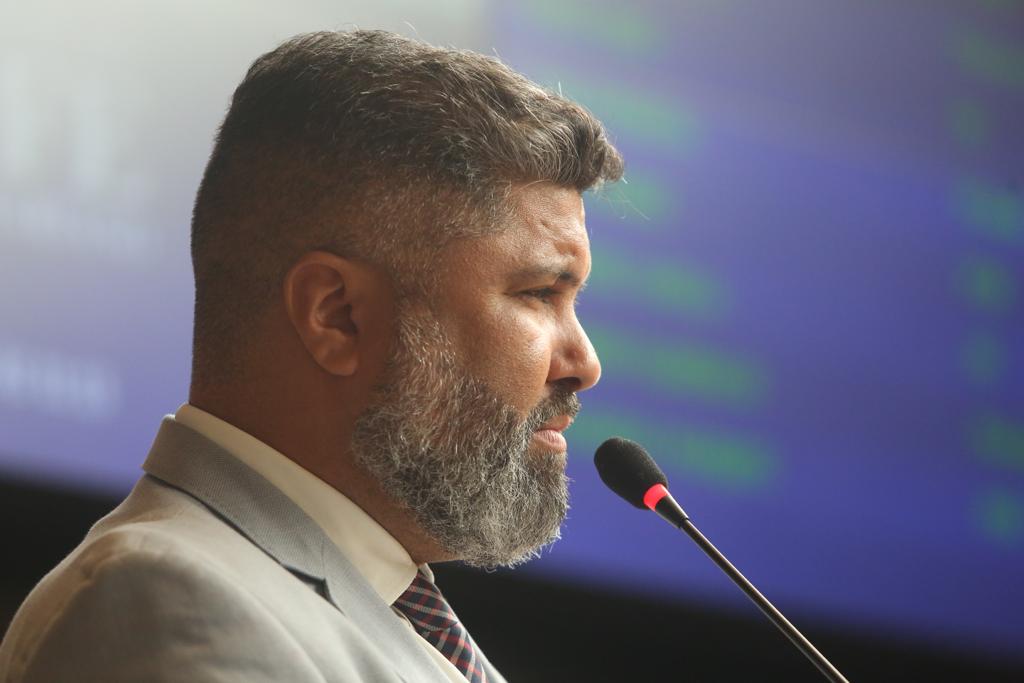 vereador-rinaldo-junior-faz-indicacao-a-prefeitura-para-criacao-do-“programa-de-auxilio-permanencia”-para-os-alunos-do-prouni-recife-e-do-programa-embarque-digital