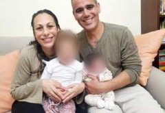 ‘como-sobrevivi-ao-ataque-do-hamas-com-minhas-filhas-enquanto-meu-marido-foi-sequestrado’