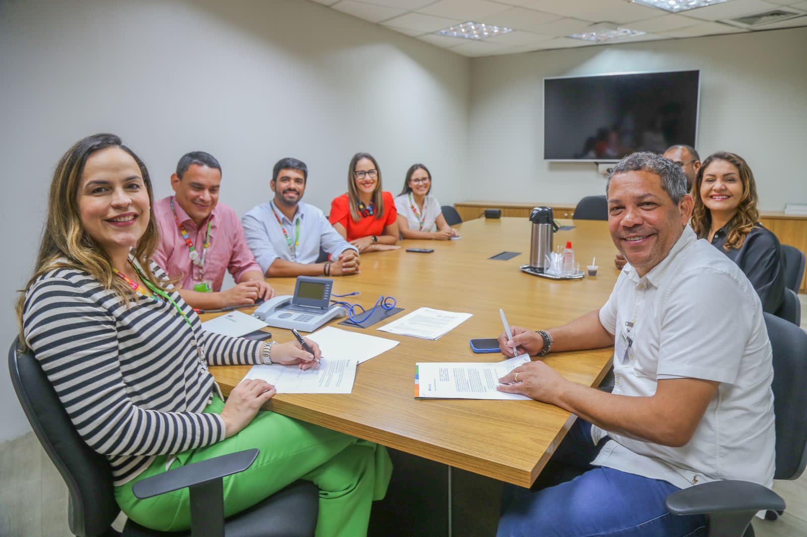 keko-do-armazem-assina-convenio-com-neoenergia-para-beneficiar-mais-de-35-mil-moradores-de-baixa-renda