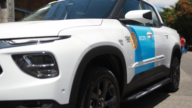 prefeitura-do-recife-e-a-primeira-do-nordeste-a-autorizar-taxistas-a-utilizarem-caminhonetes-de-cabine-dupla