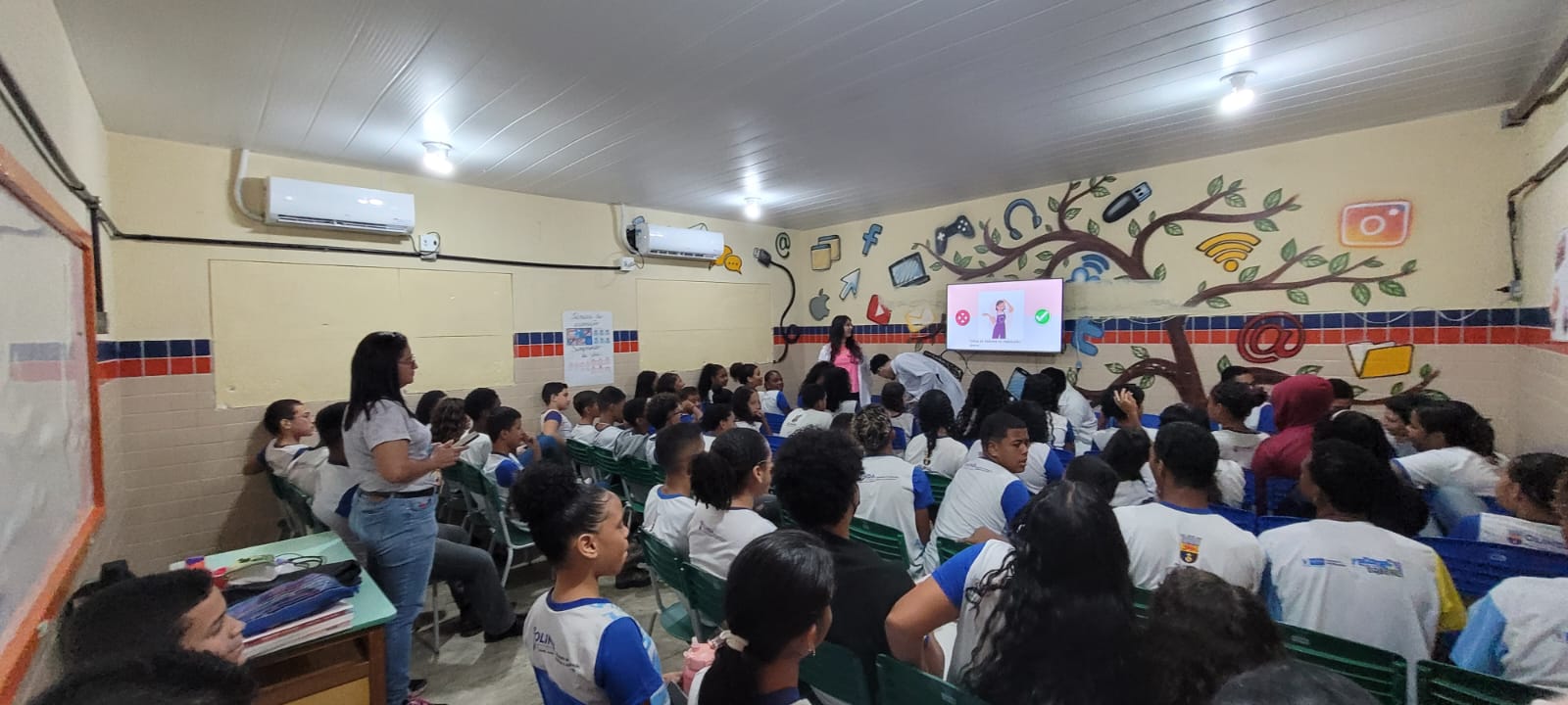 Escola Lions Dirceu Veloso, em Olinda, participa de ação do Outubro ...