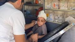 feridos-e-estrangeiros-deixam-gaza-atraves-da-fronteira-com-egito,-aberta-pela-1a-vez