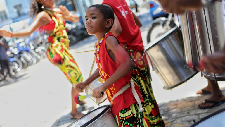 carnaval-do-recife-2024-tera-lia-de-itamaraca,-gilberto-gil,-nacao-zumbi,-ludmilla-capital-do-brega,-thiaguinho,-cidade-do-mangue,-alceu-valenca,-matue-e-muito-mais
