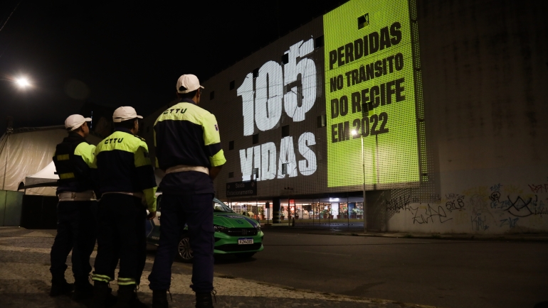 intervencao-urbana-marca-dia-mundial-em-memoria-as-vitimas-de-transito